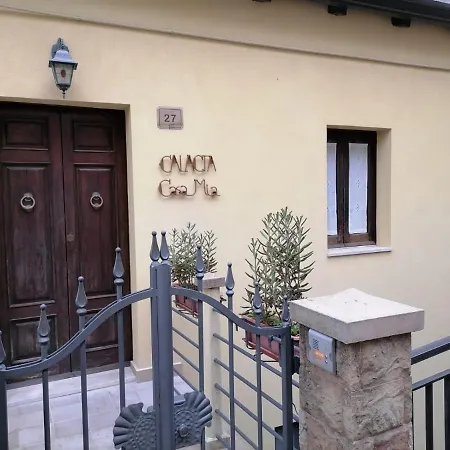 Calacta Casa Mia 아파트 카로니아